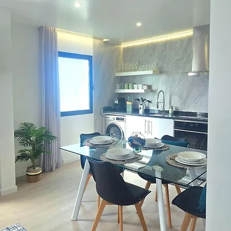 Isa's Pier View House 리베이라브라바