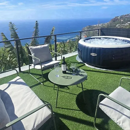 Isa's Pier View House Ferienhaus