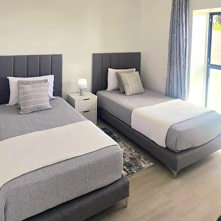 Holiday home Isa's Pier View House *