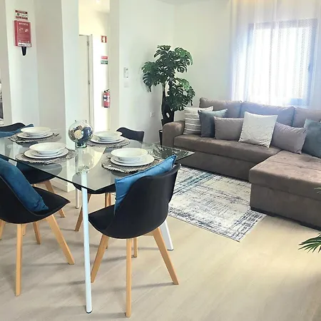 Isa's Pier View House Tatil Evi *