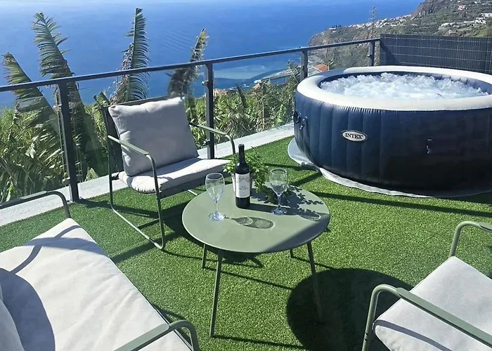 Isa's Pier View House בית נופש