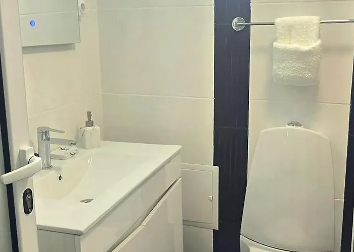 בית נופש Isa's Pier View House ריביירה בראבה