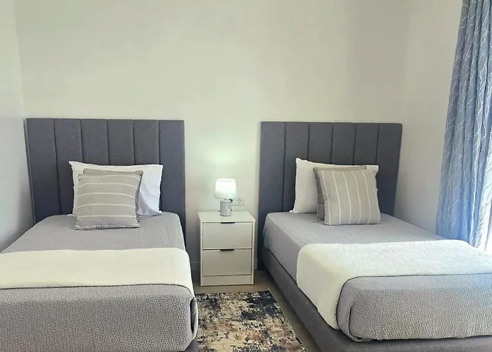 Isa's Pier View House * ריביירה בראבה