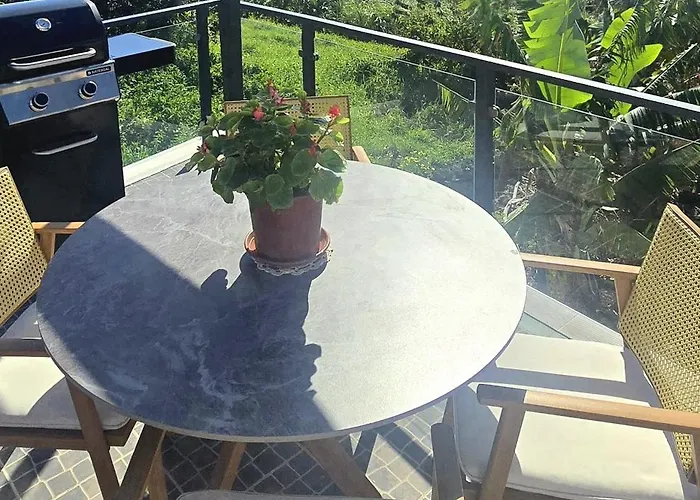 Isa's Pier View House * 里贝拉布拉瓦